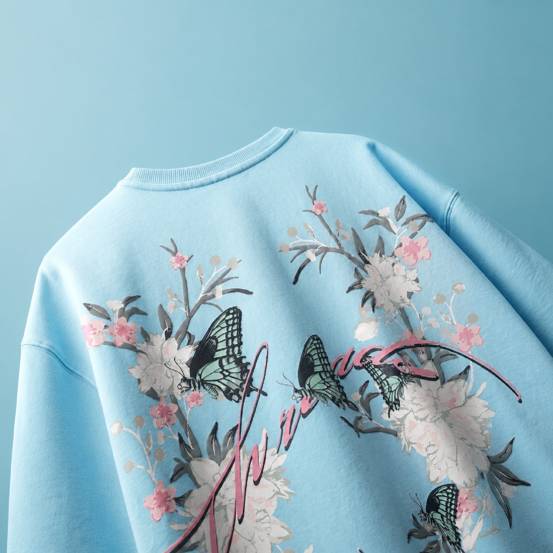 Sky Flutter T-Shirt - Suprstar